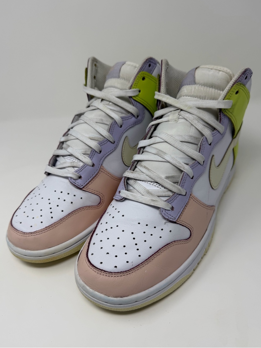 Nike Women’s Dunk High-Top Sneakers in Pastel Multi colors Sz.9.5